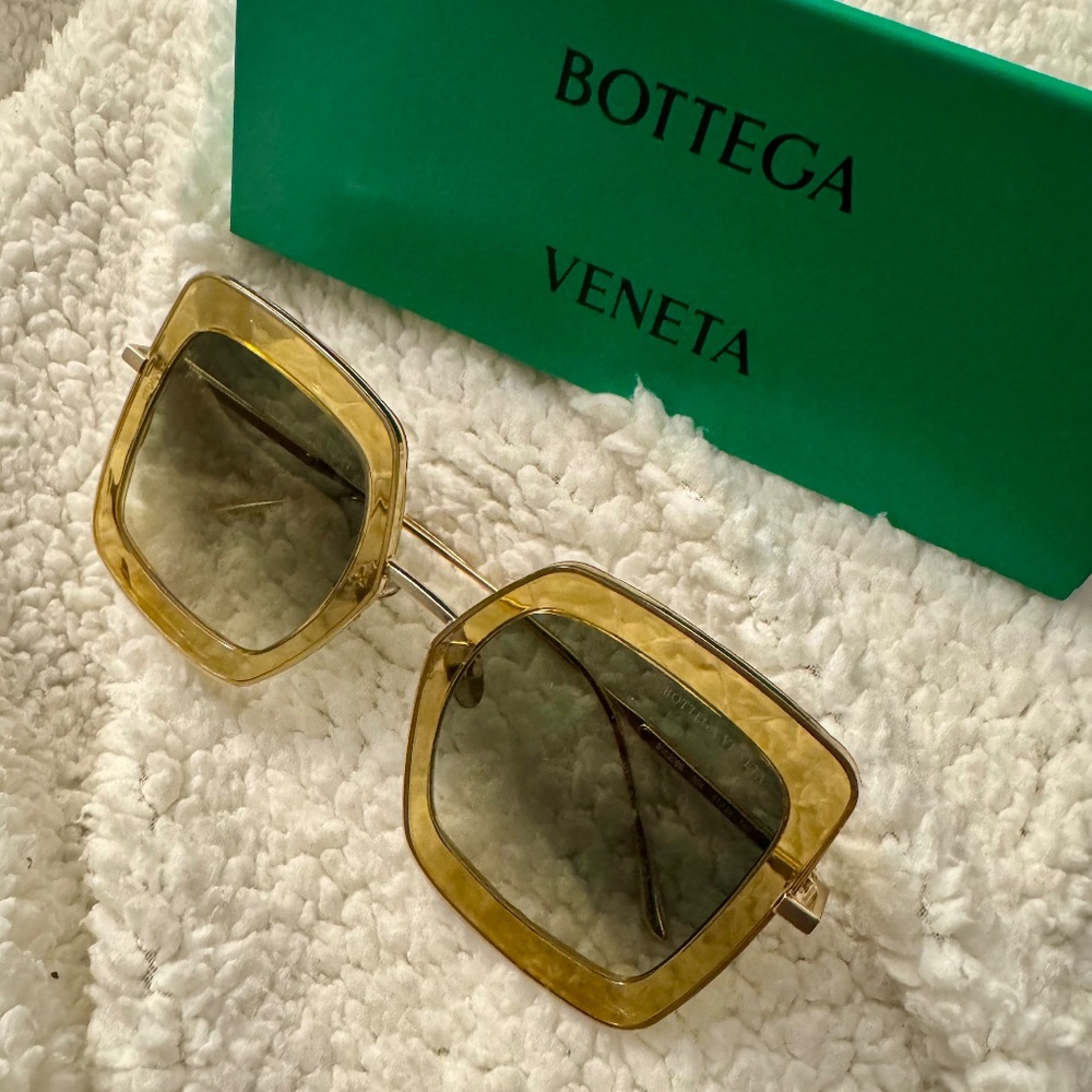 Bottega Veneta